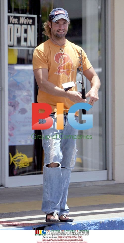 Lost Star Josh Halloway Fishing with Wife