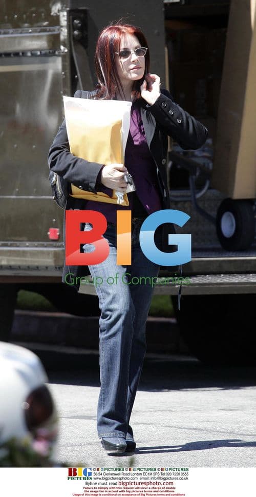 Priscilla Presley Looking Unnatural from Plastic Surgery