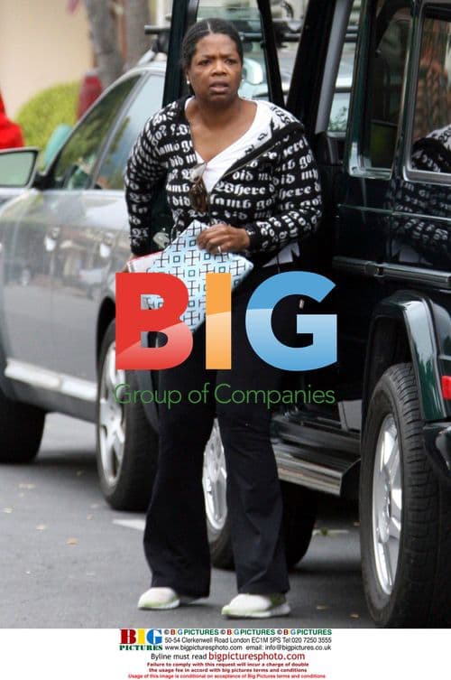 Oprah Winfrey and Steadman in Casual Moments