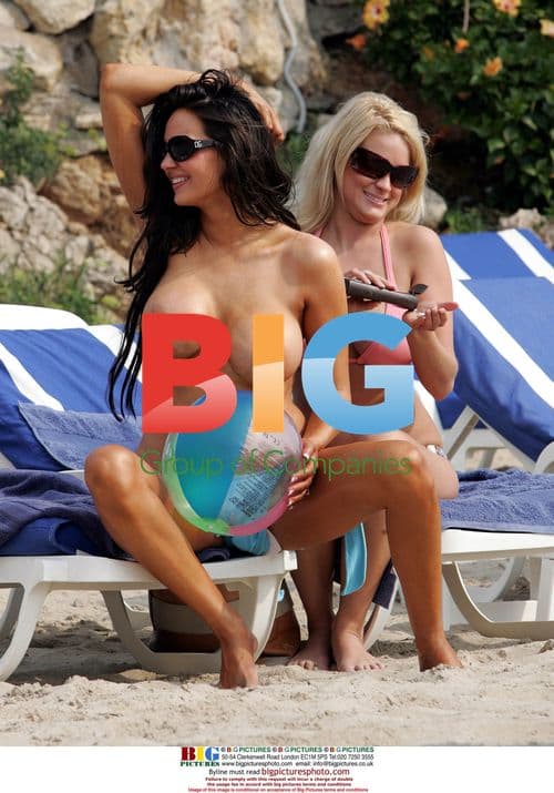 Sexy Glamour Model Suzanne Carlsson and Friend Laura in St Tropez