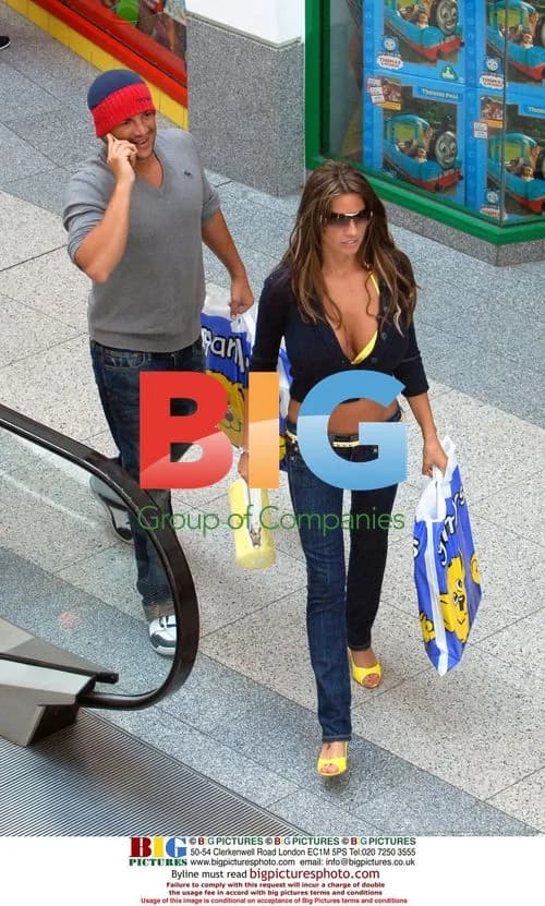 Katie Price and Peter Andre Shopping in Brighton