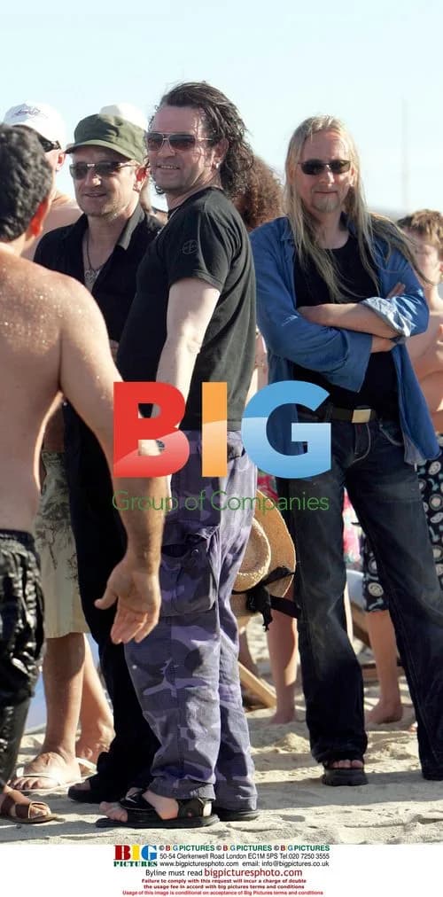 Bono in Saint-Tropez with friends