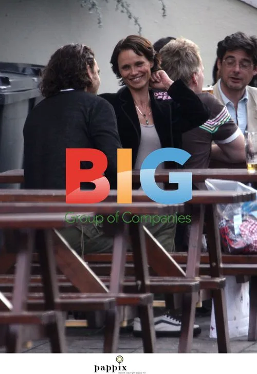 Rockstar Gavin Rossdale in Intense London Pub Meeting