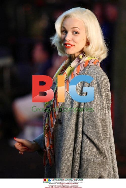 Rachel McAdams on set of 'Marriage'