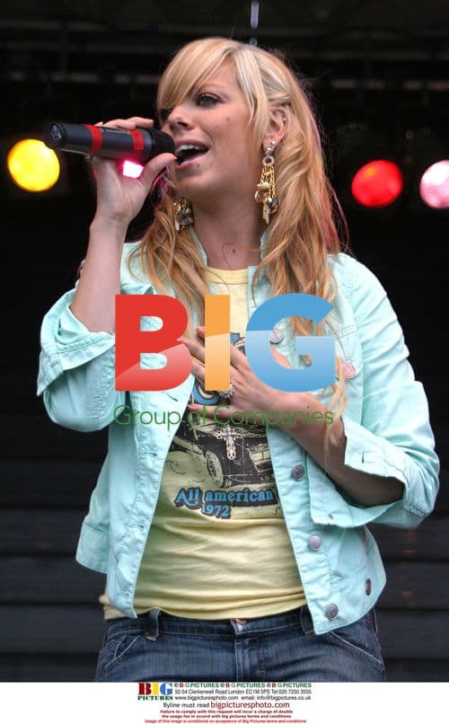 Singer Liz McClarnon at Denby Dale Festival