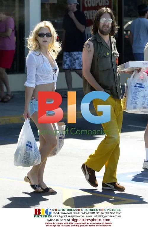 Kate Hudson and Chris Robertson in Malibu