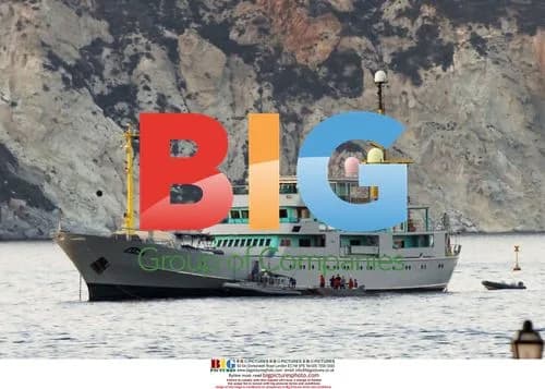 Michael Douglas and Michael Stipe on holiday in Ponza