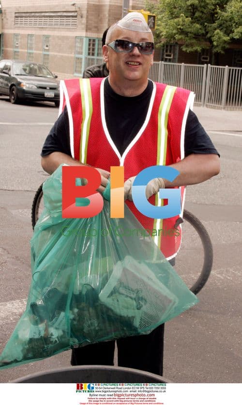 BOY GEORGE completes community service