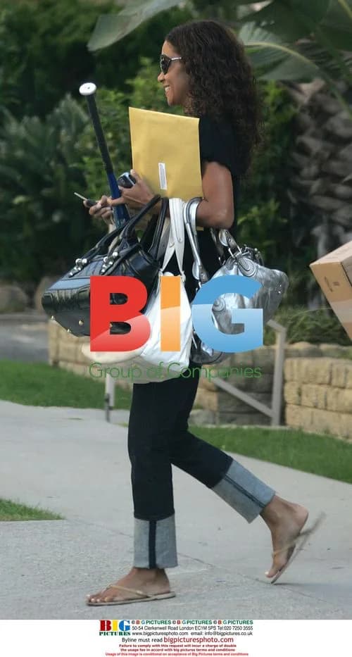 Halle Berry Goes Shopping in LA