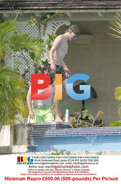 Tony Blair Sons Relax in Barbados