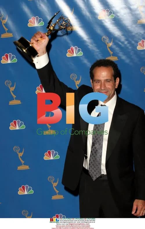 Tony Shalhoub wins Emmy 2006