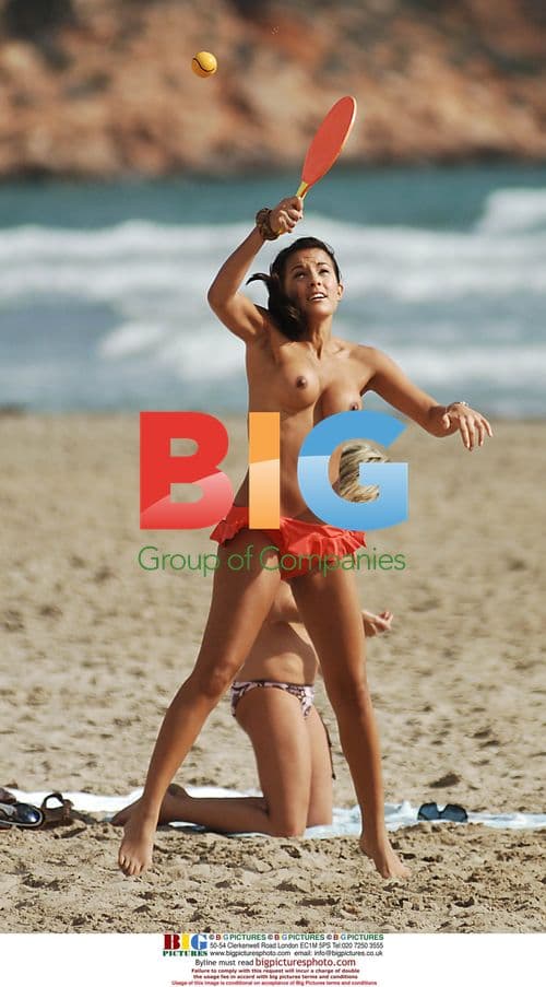 Hannah, Jakki and Simone on Caribbean Beach