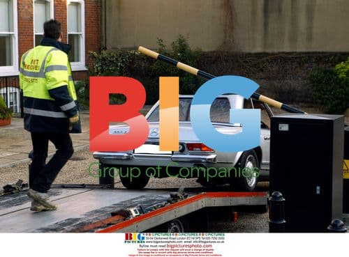 Jessie Wallace's Car Breakdown