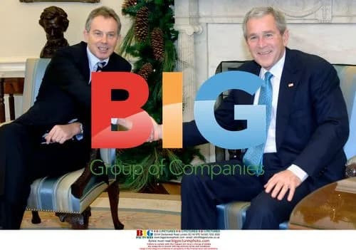 Bush and Blair Meet in Oval Office