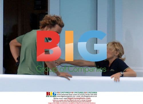 Actors Matthew McConaughey, Kate Hudson on film set