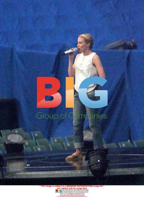 Kylie Minogue Sound Check