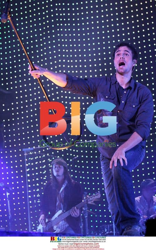 Enrique Iglesias performs at Wiltern Theatre