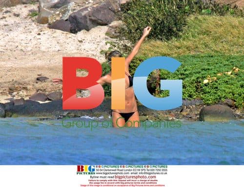 Gisele Bundchen Windsurfing in Caribbean