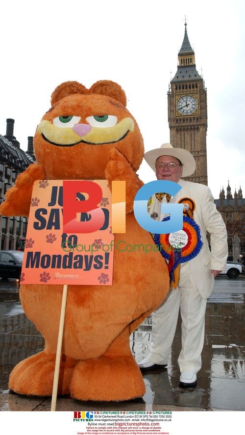 Alan 'Howling Laud' Hope and Garfield march against Mondays