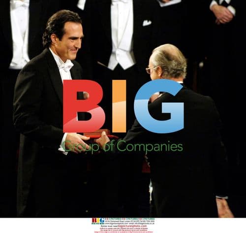 Craig Mello receives Nobel Prize in Medicine