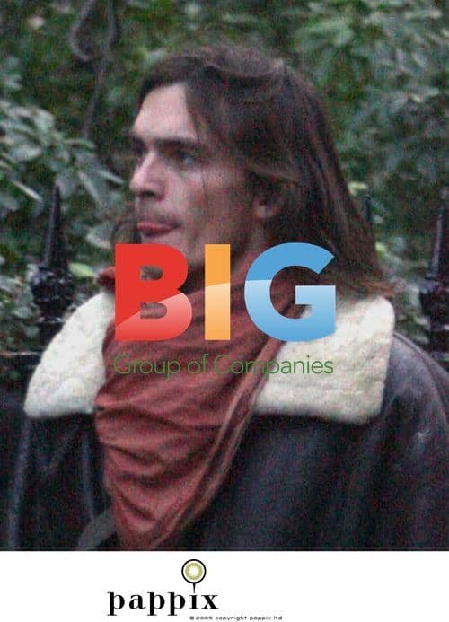 Keira Knightley and Rupert Friend go for a walk