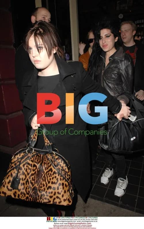 Kelly Osbourne and Amy Winehouse at Hawley Arms