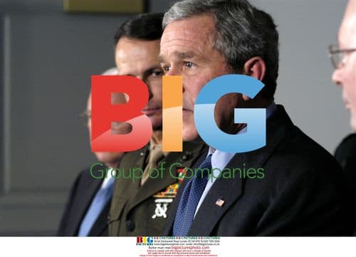 Bush Meets Military Advisers on Iraq Policy