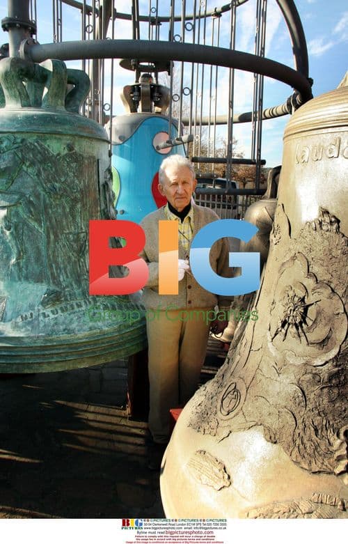 Artisan in 'Slowest City' Castelnuovo, Italy