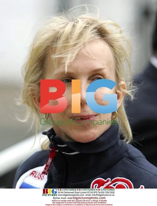 Trudy Styler Arrives at Gym