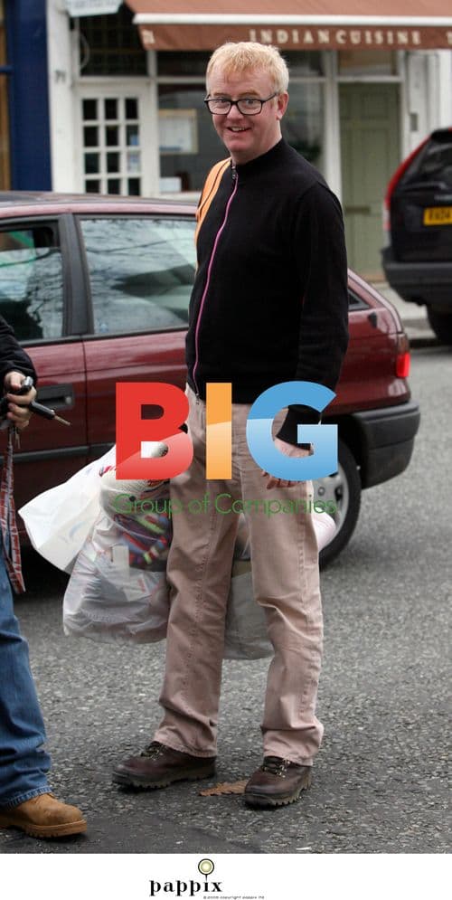 Chris Evans meets up with friends