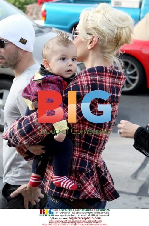 Gwen Stefani and son Kingston out shopping
