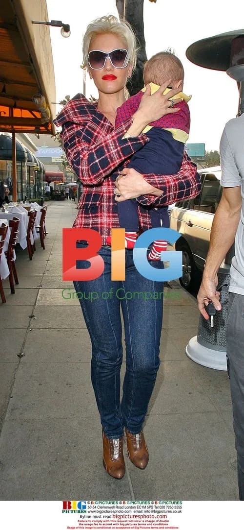 Gwen Stefani and Son Kingston Out Shopping