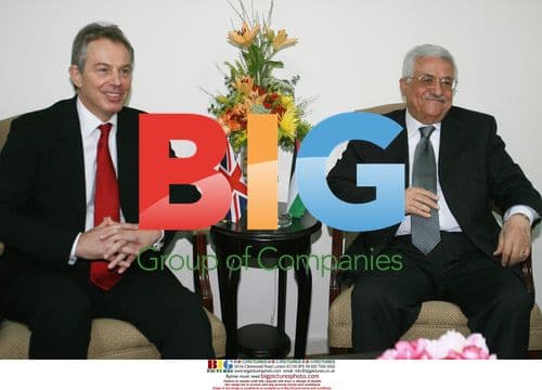 Tony Blair meets Mahmoud Abbas in Ramallah