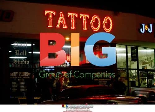 Britney Spears and Sister Get Tattoos