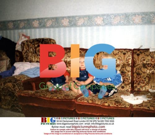 Chloe and Ellie, children of Paula Clennell