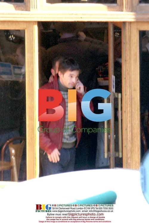 Olivier Martinez calls police on photographers