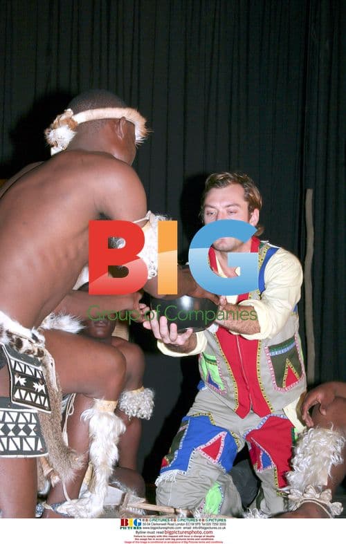 Jude Law and Sadie Frost with daughter Iris in South Africa