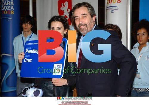 Penélope Cruz Honored in Zaragoza