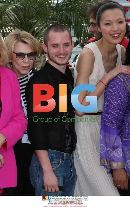 Elijah Wood at Paris Je T'aime Photocall