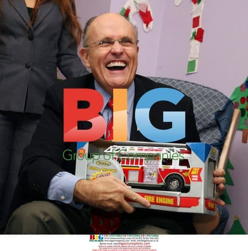 Giuliani Brings Christmas Cheer to Children