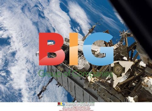 Astronaut Curbeam participates in EVA