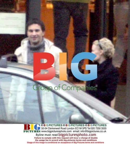 Kylie Minogue and Olivier Martinez shop in Paris