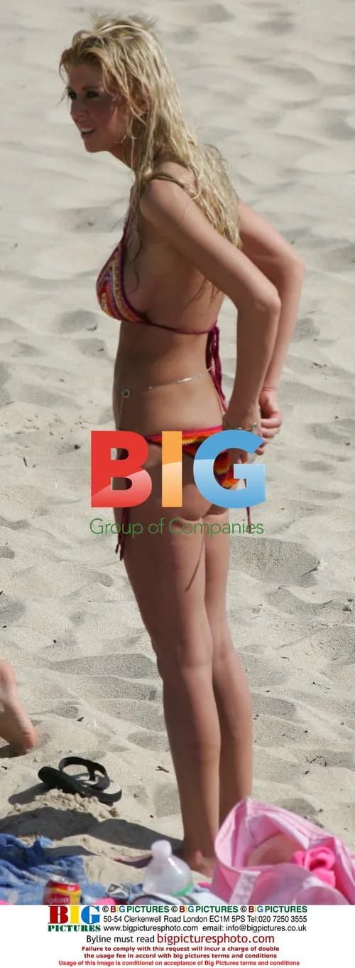 Tara Reid Vacationing in Caribbean
