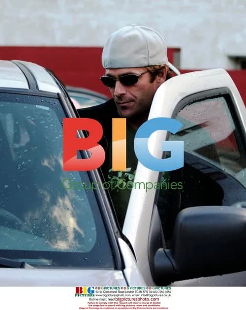 Actors Luke Perry and Jason Priestley in Beverly Hills