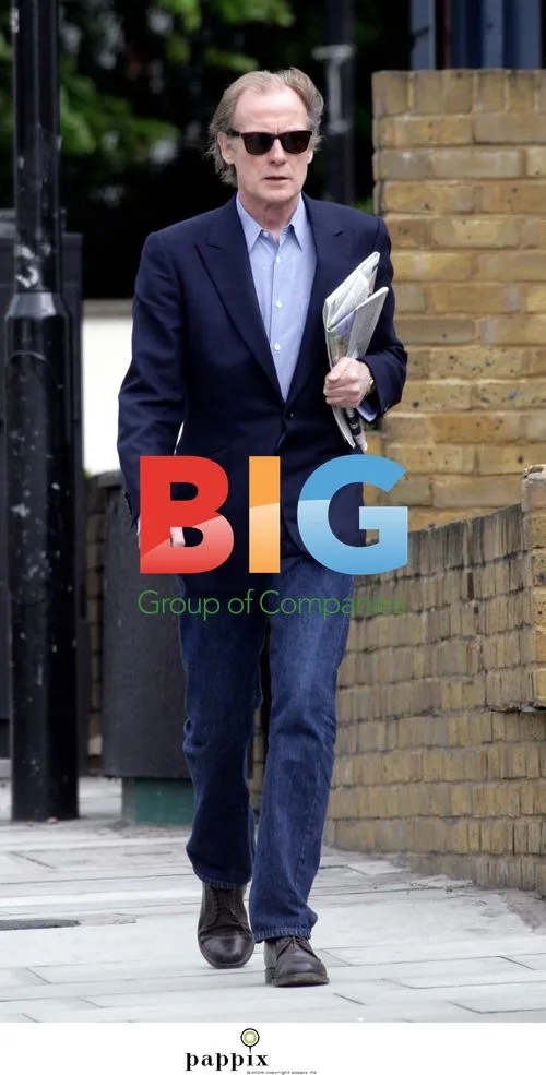 Bill Nighy gets newspaper in London