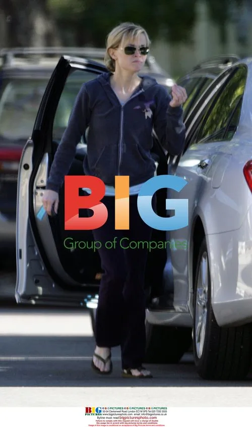 Reese Witherspoon Visits Friend in LA