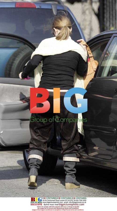 Geri Halliwell shopping in Hollywood