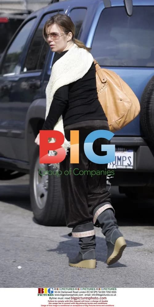 Geri Halliwell Out Shopping in Hollywood