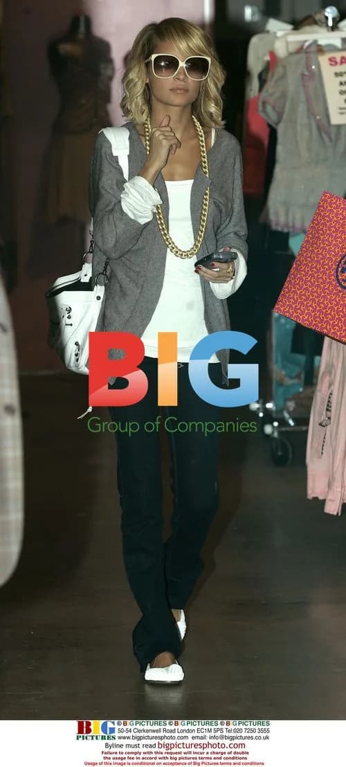 Nicole Richie Goes Shopping on Robertson Blvd.