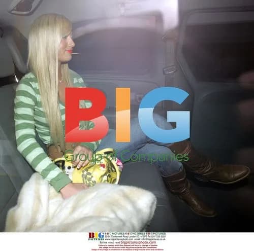 Chantelle Houghton Catches Taxi